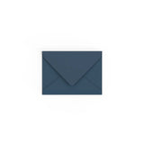 Envelope azul marinho 82x113 mm (C7)