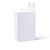 Conjunto de cartões e envelopes brancos com borda ondulada