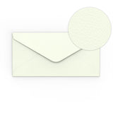 Envelopes de papel branco-leite martelado